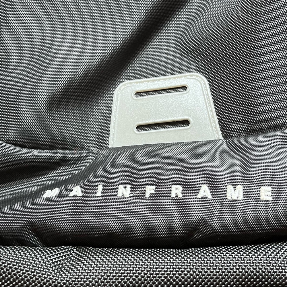 The North Face | Black 24L Mainframe Laptop Backpack - Picture 9 of 9